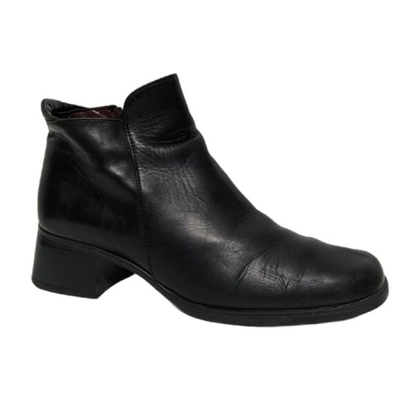 SANTANA CANADA Waterproof Block Heel Ankle Boots - Picture 9 of 9